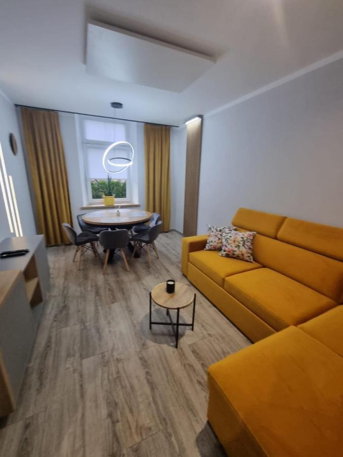 Apartament Lux Lemon Jelenia Góra Kültér fotó