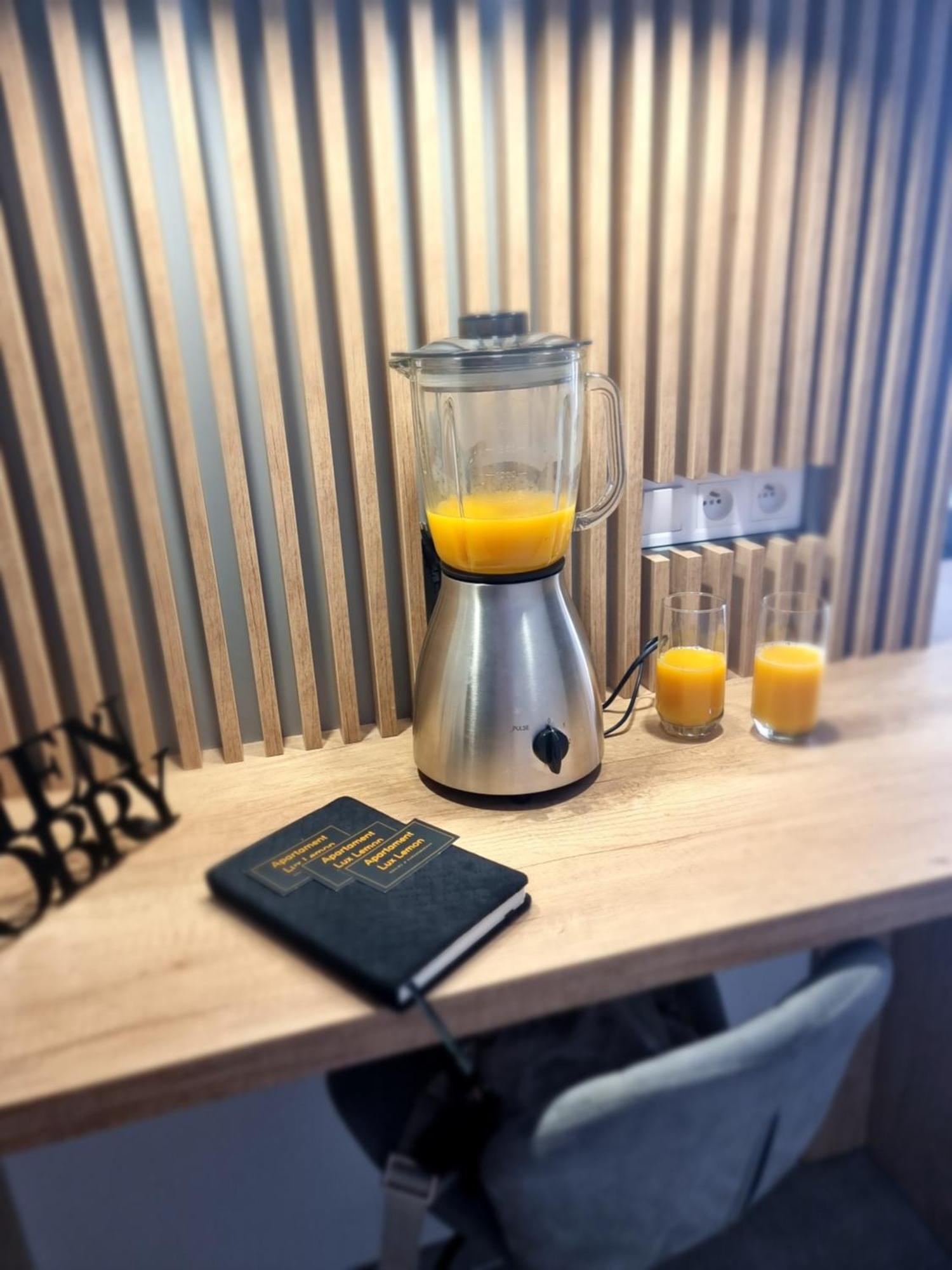 Apartament Lux Lemon Jelenia Góra Kültér fotó